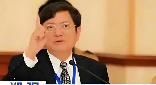 娱乐圈官媒点名批评明星丑闻案例_翟天临邓伦何炅被扒皮事件分析_刚走红被曝明星黑料,